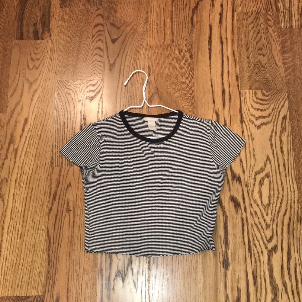 ⭕️SOLD⭕️Striped crop top